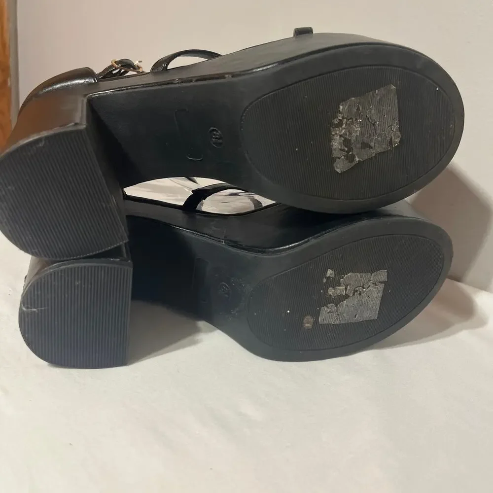 Platform Block Heel Sandals in Black